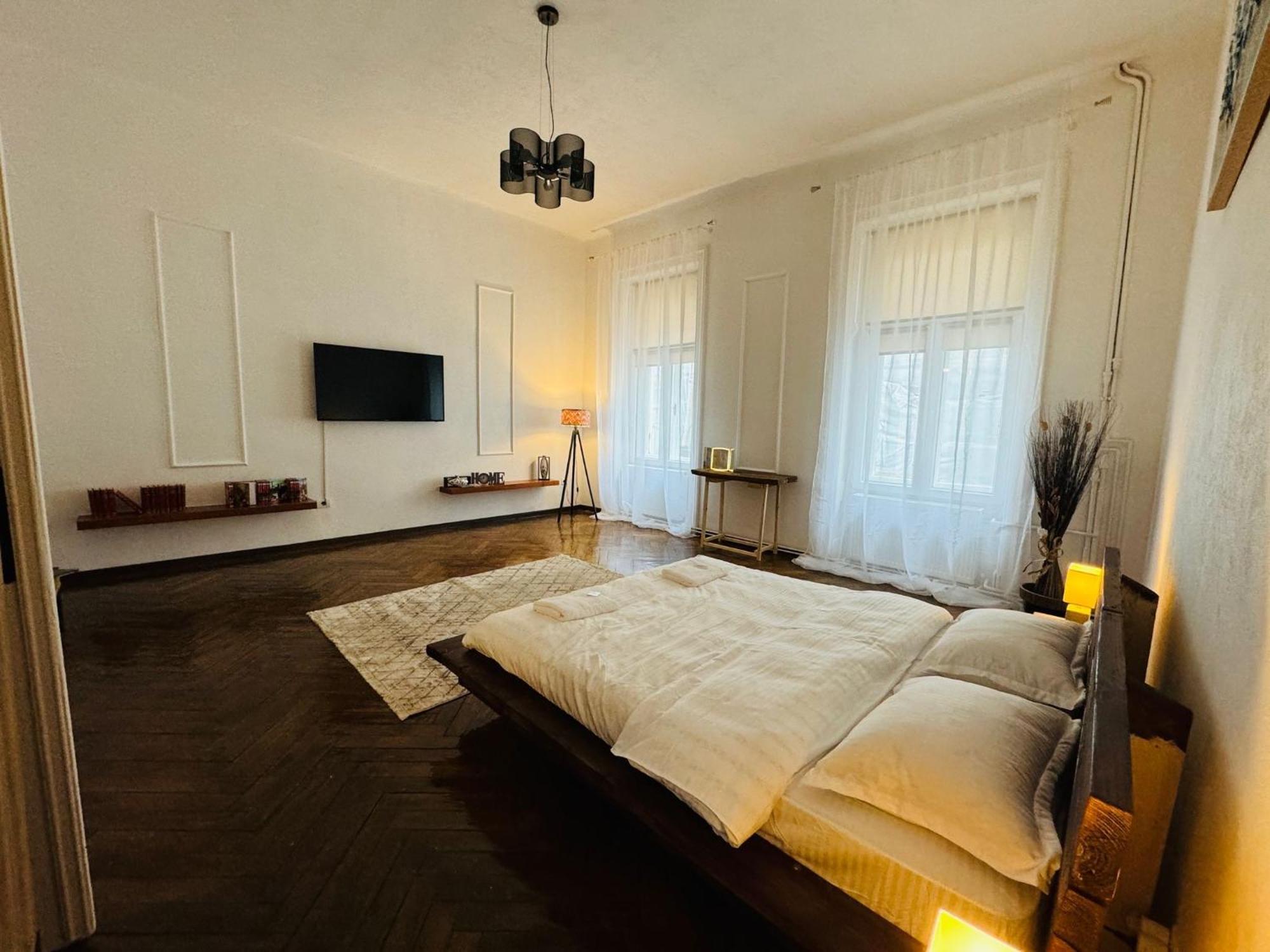 Apartament Savoya N°20 Old Town